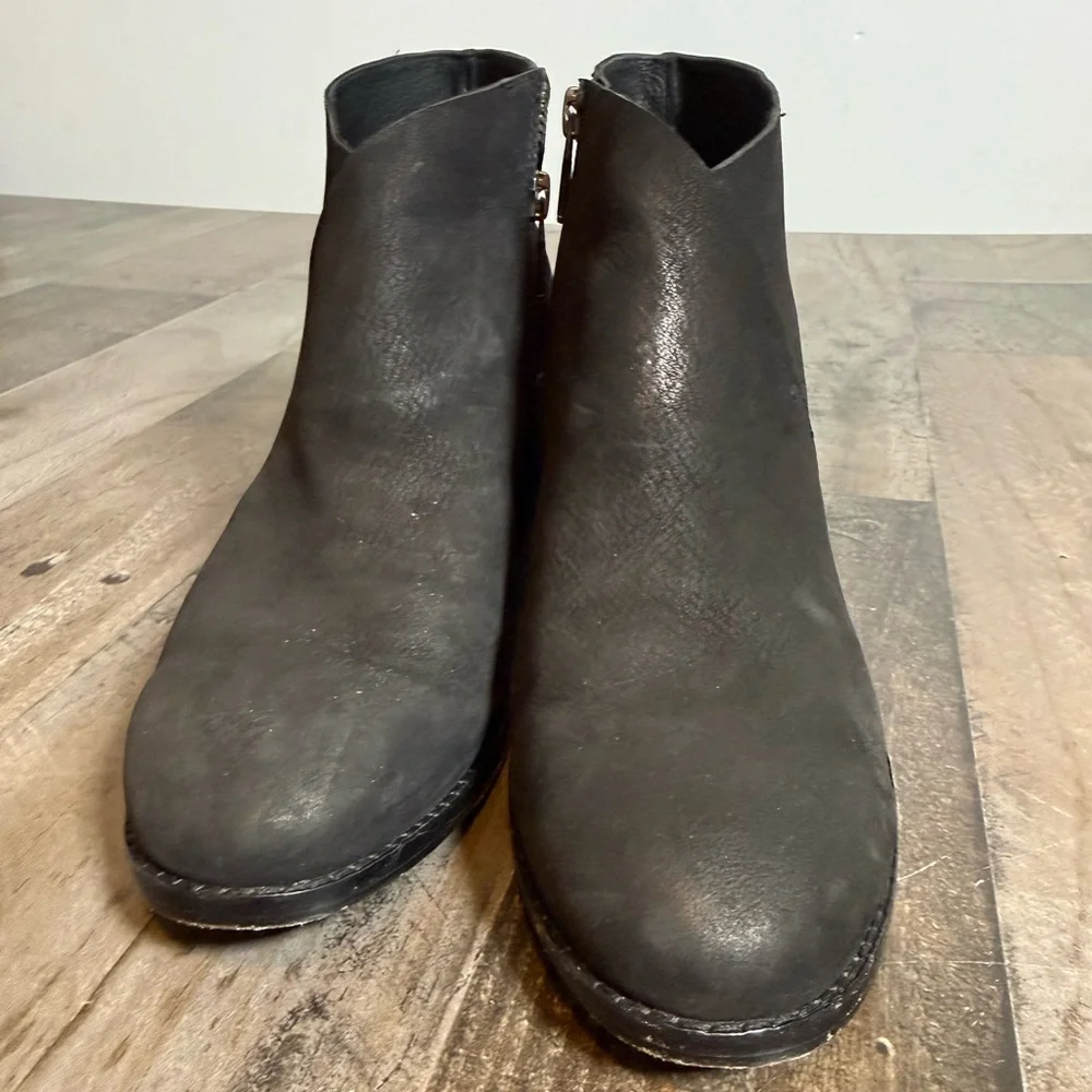 Eileen Fisher Black Leather Ankle Boots‎ Minimalist Capsule Wardrobe Luxury 8.5